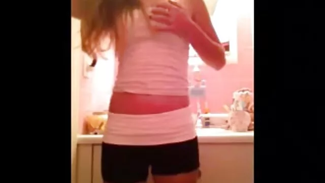 Sexe pas d'inscription  Busty adolescent fille se masturbe video porno a telecharger chatte