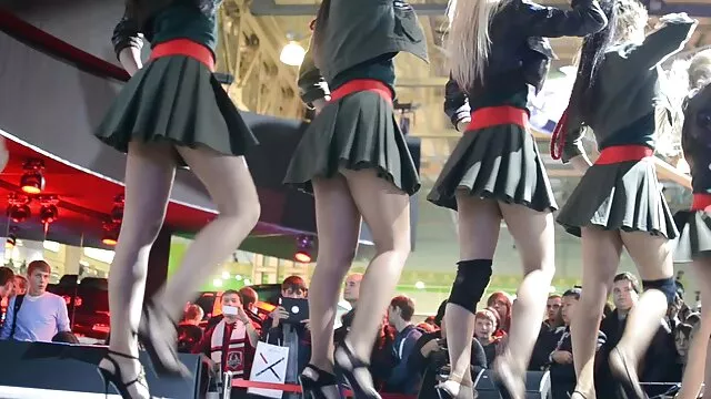 Sexe pas d'inscription  La mère du beau-père a frappé sa video x gratuite amateur petite fille dans les bois