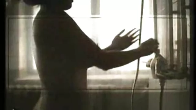 Sexe pas d'inscription  Fille dans le sauna salle de repos video x gratuite gay obtient nu et nu