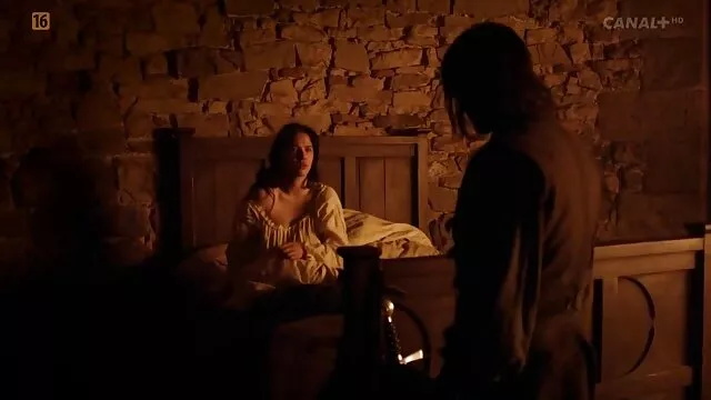 Sexe pas d'inscription  Jeunes lesbiennes habillées en extrait gratuit de film x geisha