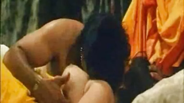 Sexe pas d'inscription  Le jeune homme a extrait vidéo amateur gratuit critiqué en lisant le livre