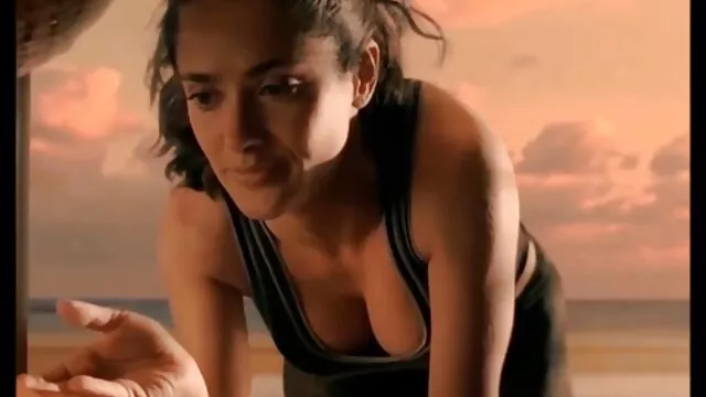 Sexe pas d'inscription  Voir le balcon video xxx femme noir sur le balcon avec une fille russe