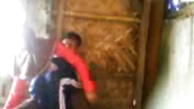 Sexe pas d'inscription  Au lieu de partager, la fille se fait baiser film pornau gratuit en maillot de bain