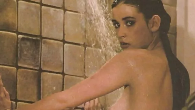 Sexe pas d'inscription  Sperme plein anal après anal regarder anal extrait video porn