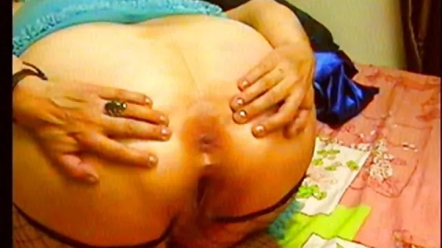Sexe pas d'inscription  Mince qui prend habituellement video erotic gratui la bite dans le cul