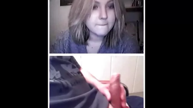 Sexe pas d'inscription  Marigan montre ses video porno gratuite partouze trous excitants sur la caméra après quoi elle commence à jouer avec le pénis